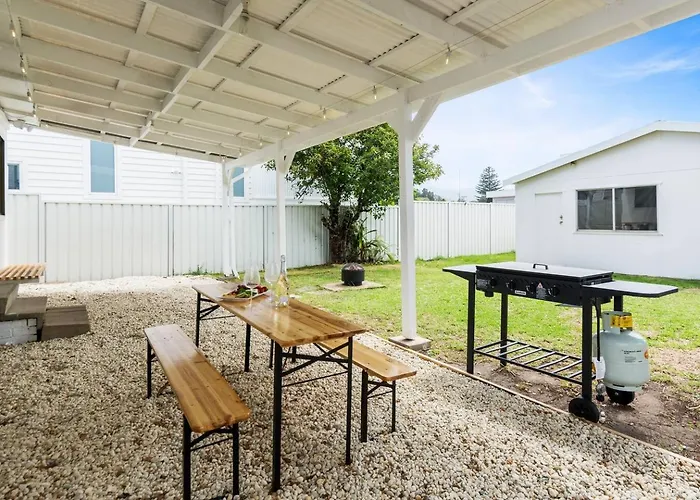 Easts Beach Escape - A Relaxed Coastal Cottage