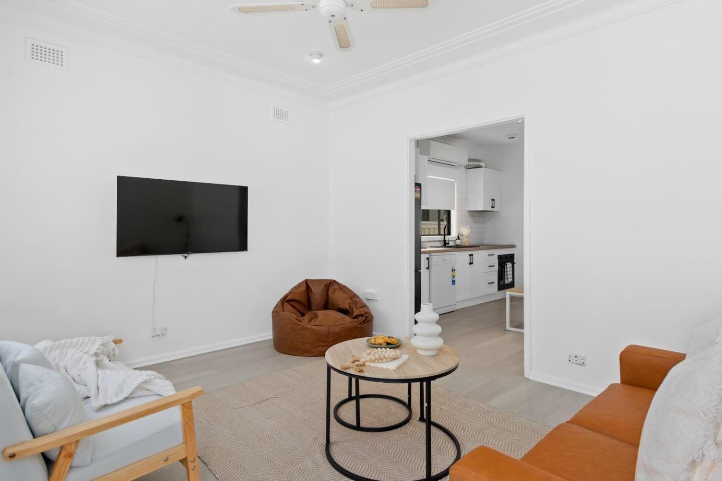 Easts Escape - A Relaxed Coastal * Wollongong